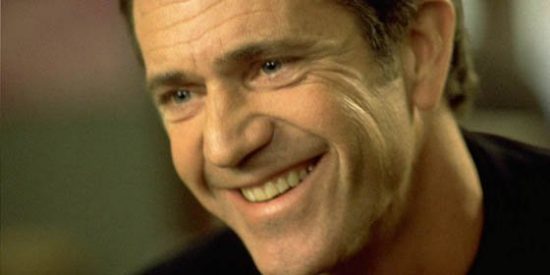 Mel Gibson dej&oacute; caer a su hija desde lo alto de una mesa