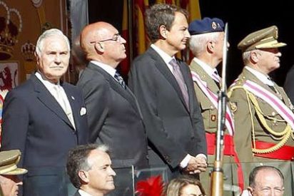 Público deja el trasero de Caamaño mirando al Valle de los Caídos