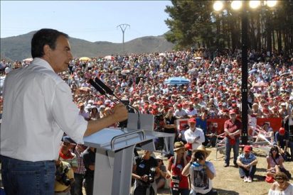 Zapatero regala seis millones de euros a sus afines con la excusa de la Memoria Hist&oacute;rica
