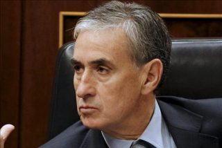 Jáuregui representará al Gobierno en la misa del Papa en la Sagrada Familia