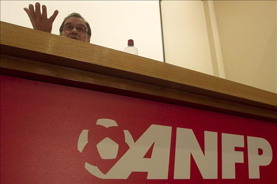 Jorge Segovia gana la presidencia del f&uacute;tbol chileno y marca el fin de la era Bielsa
