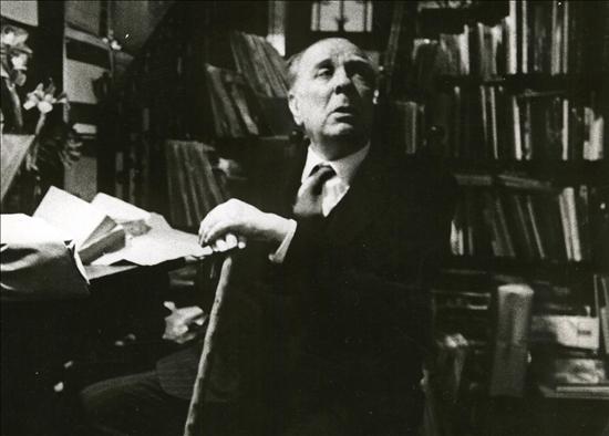 Poemas de Borges y Lorca, tesoros de la Feria del Libro Antiguo de Buenos Aires