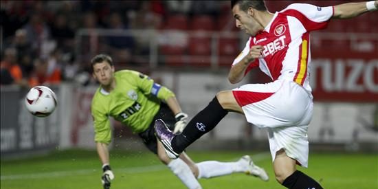 4-0. El Sevilla golea a un d&eacute;bil Karpaty y pone un pi&eacute; en la siguiente fase