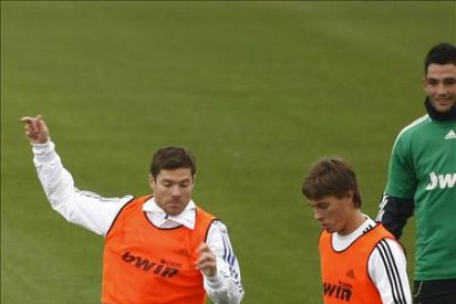 Canales no viaja a Gij&oacute;n por una contusi&oacute;n en la rodilla