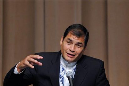 Correa se reuni&oacute; con responsables de Repsol-YPF mientras se negocia contrato
