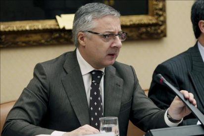 El ministro de Fomento insta a bajar los precios para dar salida al exceso de vivienda en Espa&ntilde;a