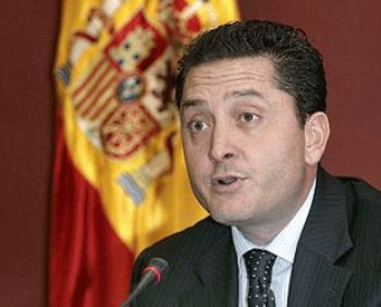 Garc&iacute;a defiende a sus amigos