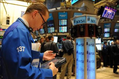 Wall Street cierra con un descenso del 0,42 por ciento en el Dow Jones de Industriales