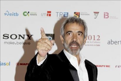 Imanol Arias, Miguel Bosé y Vicente del Bosque leerán hoy la Constitución