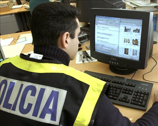 Once detenidos de una red que vend&iacute;a veh&iacute;culos robados a trav&eacute;s de internet