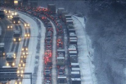El temporal de fr&iacute;o y nieve origina un nuevo caos en el transporte en Europa
