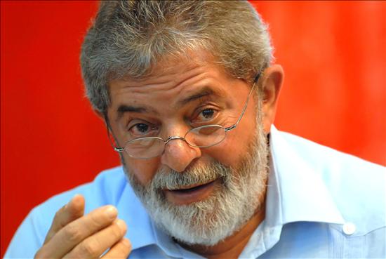 Lula dice en su &uacute;ltimo programa de radio que gobernar fue un gran placer