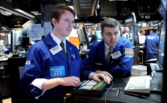 Wall Street abre con un descenso del 0,35 por ciento tras la subida de intereses en China