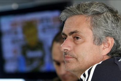 Mourinho hará jugar a Benzema ante el Levante pese al 8-0 y que es el único "9"