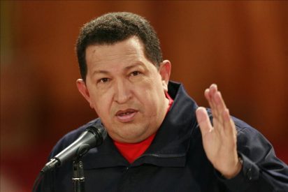 Ch&aacute;vez hace cambios t&aacute;cticos, pero mantiene sus objetivos