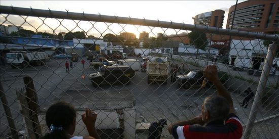 Alcalde de zona acomodada de Caracas denuncia un intento masivo de invasiones