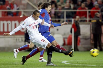 4-1. Luis Fabiano devuelve la alegr&iacute;a al Sevilla y hunde m&aacute;s al Levante