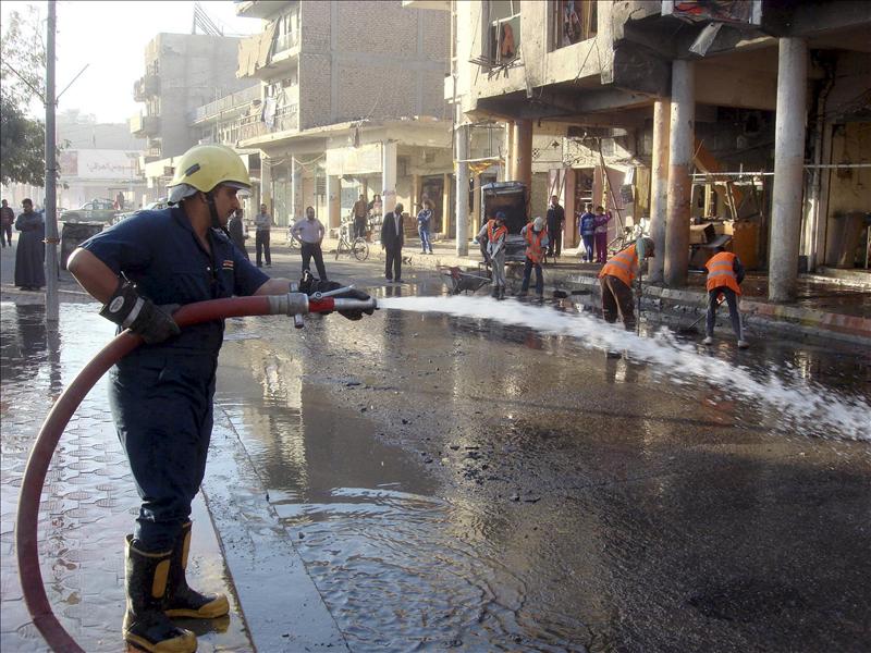 Cinco muertos por la explosión de cuatro coches-bomba en Bagdad
