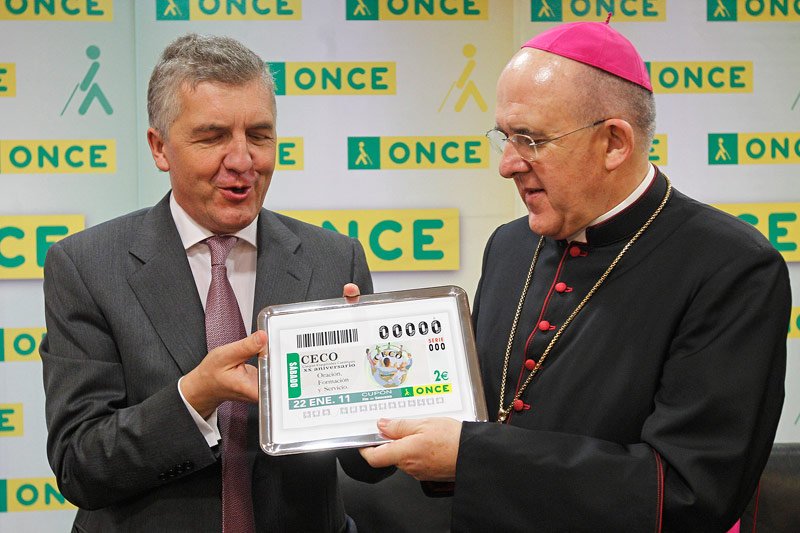 Osoro agradece el "humanismo pleno e integral" de la ONCE
