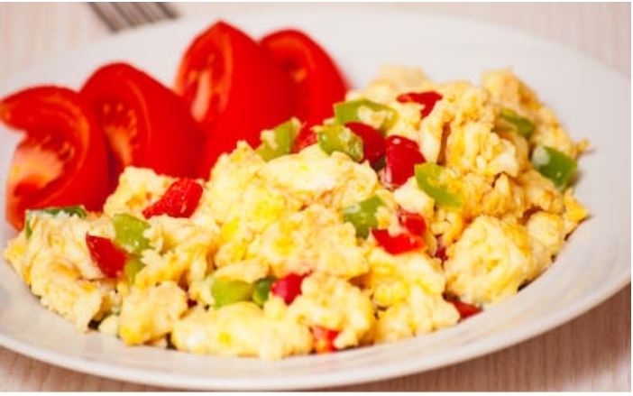 Revuelto de verduras con pimientos