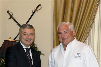 El ministro espa&ntilde;ol de Fomento aupa a las constructoras en Panam&aacute;