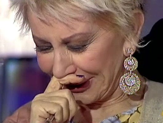 Karmele Marchante cuenta todas su desgracias en 'La Caja' y Kiko Hern&aacute;ndez la ataca: "Est&aacute;s contando un mont&oacute;n de bolas"