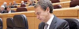 Zapatero se va por la puerta de atr&aacute;s