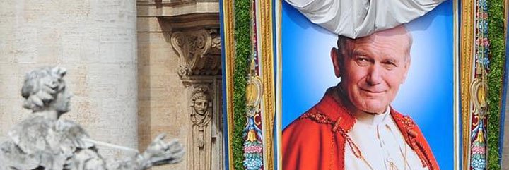 Wojtyla, salvado y a salvo