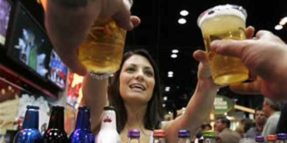 El alcohol, detrás de la aparición de muchos tumores gástricos