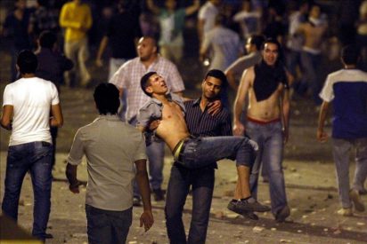 Varios heridos en choques entre policía egipcia y manifestantes en Tahrir