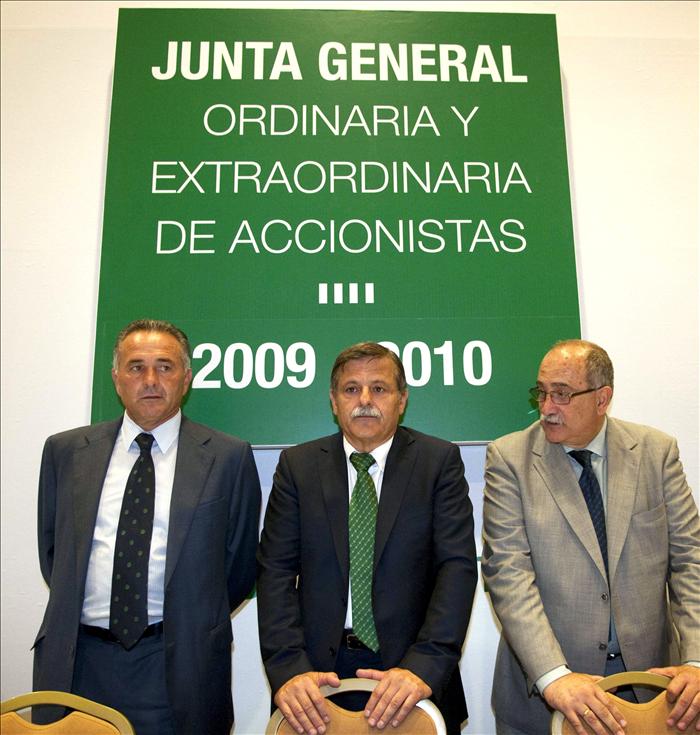 Rafael Gordillo deja de ser presidente del Betis y el cargo lo ocupa Miguel Guill&eacute;n