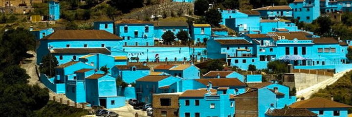 Un municipio malague&ntilde;o, declarado primer "Pueblo Pitufo" del Mundo