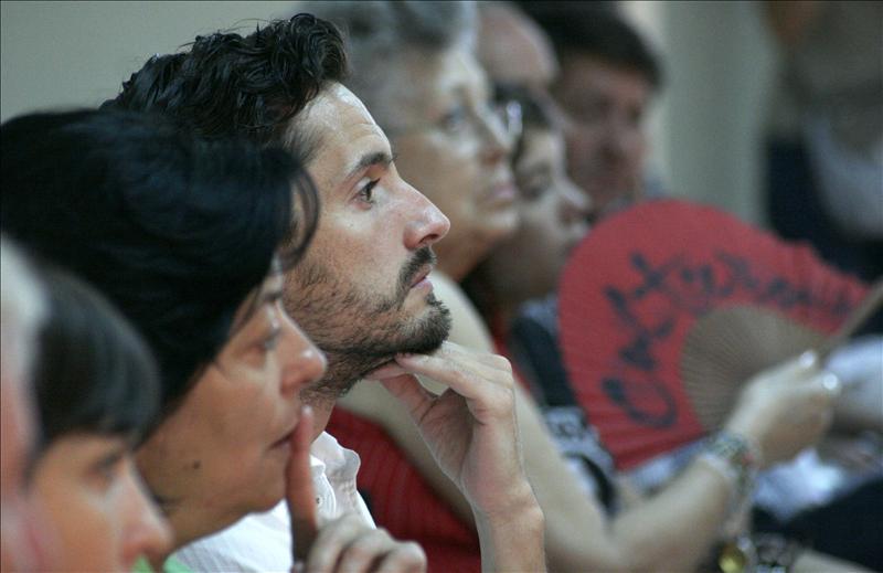 Intelectuales presentan un manifiesto para generar "Una ilusi&oacute;n compartida"