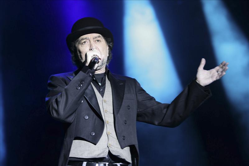 M&aacute;s de 10.000 personas vibran en Gredos en el &uacute;ltimo concierto de Sabina