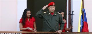 Ch&aacute;vez reconoce ante sus seguidores que a&uacute;n debe vencer al c&aacute;ncer