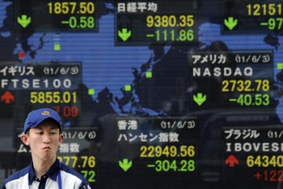 El Nikkei termina plano a la espera de la cumbre del Eurogrupo