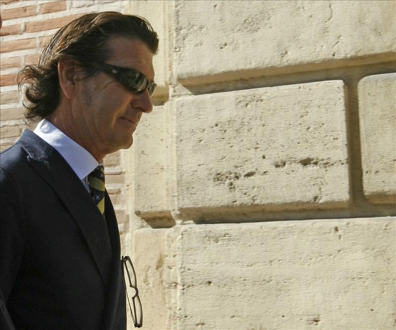 Rus aplaza a hoy la decisi&oacute;n sobre Betoret y su cargo en la Diputaci&oacute;n