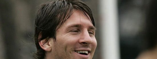 Messi reta a Forl&aacute;n en el derbi del R&iacute;o de la Plata