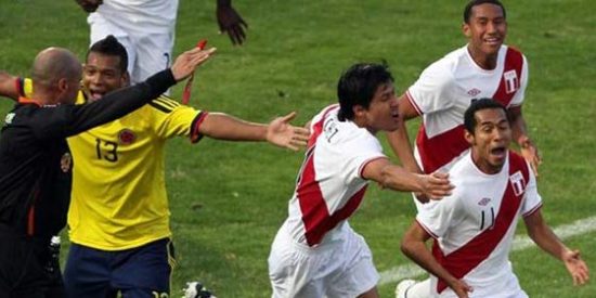 Per&uacute; liquida 2 a 0 a Colombia