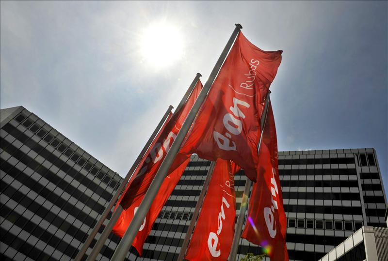 E.ON estudia suprimir 11.000 puestos de trabajo en todo el mundo