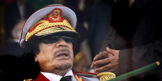 Los rebeldes libios toman el fortificado palacio presidencial de Gadafi