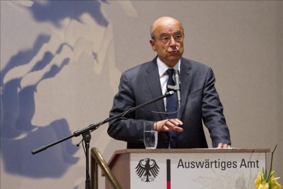Par&iacute;s recibe al CNT y a 60 pa&iacute;ses para preparar la reconstrucci&oacute;n libia