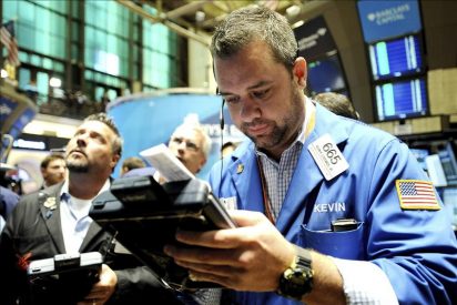 Wall Street abre con bajada del 0,21 por ciento tras el fuerte avance del d&iacute;a anterior