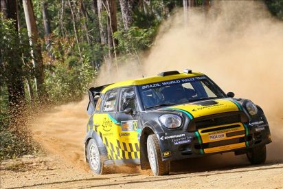 Hirvonen es l&iacute;der del rally de Australia tras los accidentes de Loeb y Ogier