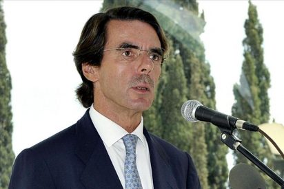 Aznar alerta del riesgo de que la UE tal como es hoy se vuelva "insostenible"
