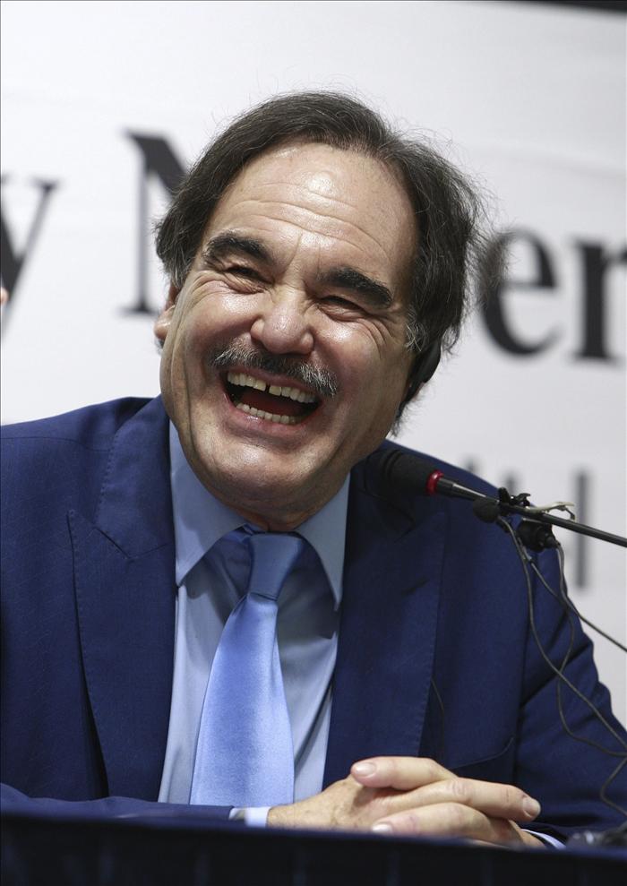 El polémico y políticamente incorrecto Oliver Stone cumple 65 años