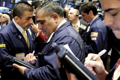 Wall Street abre con un descenso del 2,05 por ciento tras los renovados temores sobre Grecia