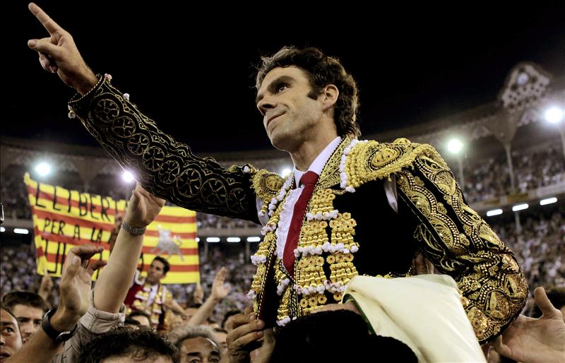 La Monumental dice adi&oacute;s a los toros con una gran faena de Jos&eacute; Tom&aacute;s