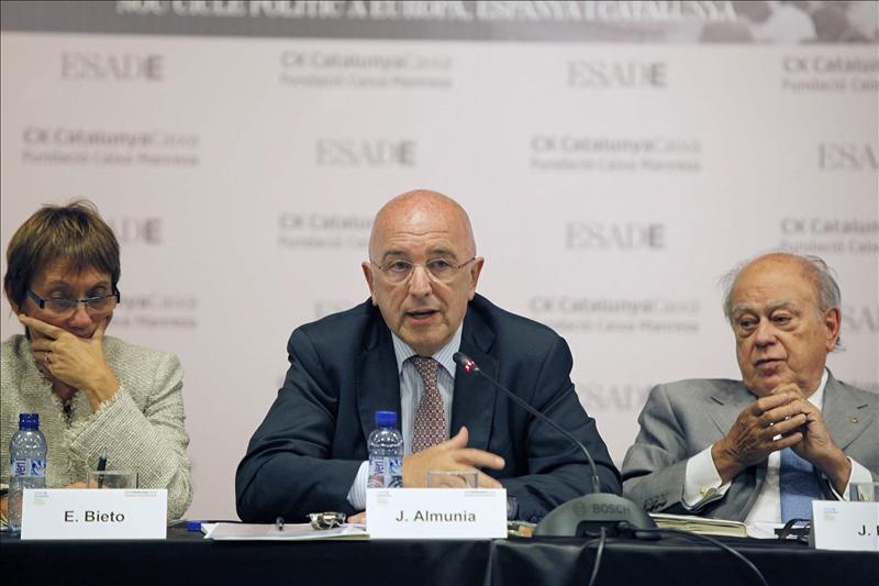 Almunia opina que "no hay plan B para Grecia. Si hay impago estamos perdidos"