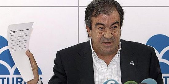 &iquest;Est&aacute; &Aacute;lvarez-Cascos jugando ahora a favor de P&eacute;rez Rubalcaba?